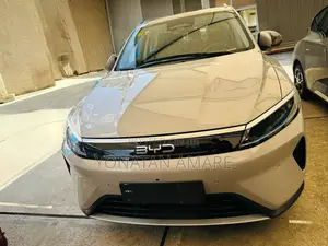 New BYD Seal DM-i 2025 Off white