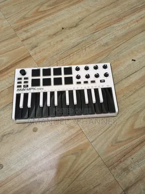 Photo - Akai MPK Mini Midi Studio Keyboard