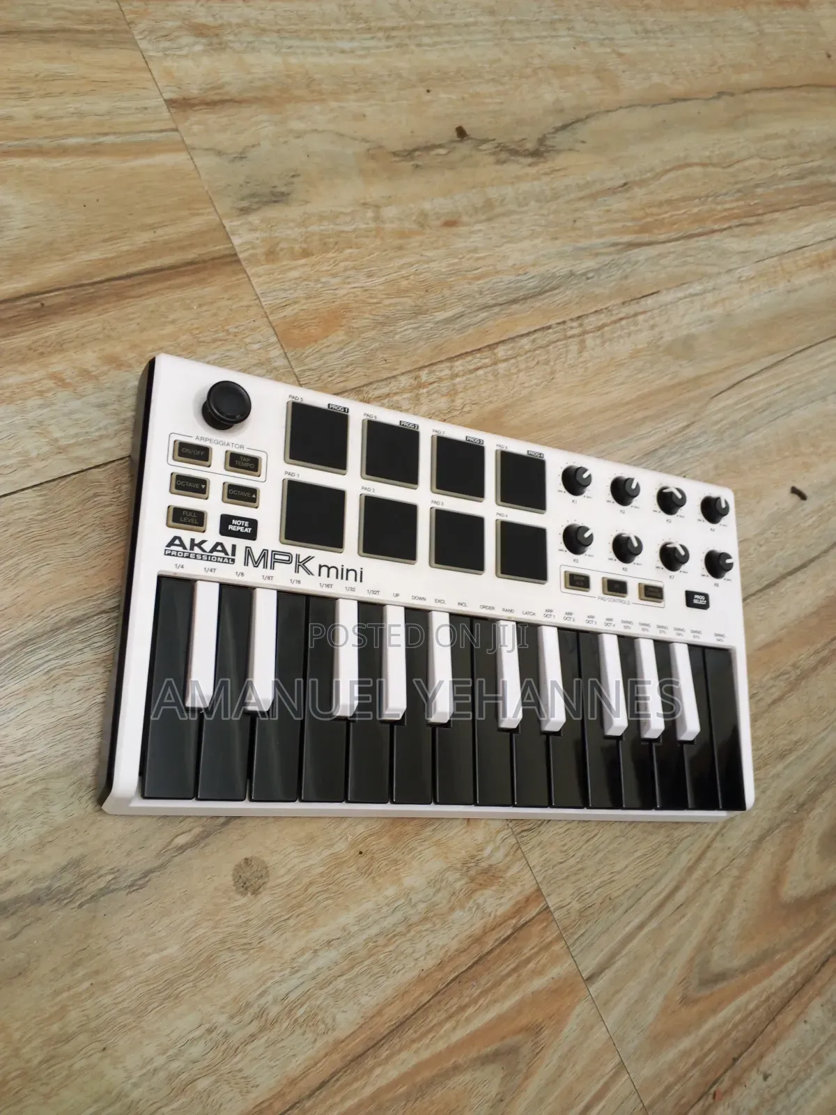 Akai MPK Mini Midi Studio Keyboard