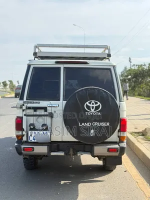 Toyota Land Cruiser 4.5 V8 TD STD 2010 White