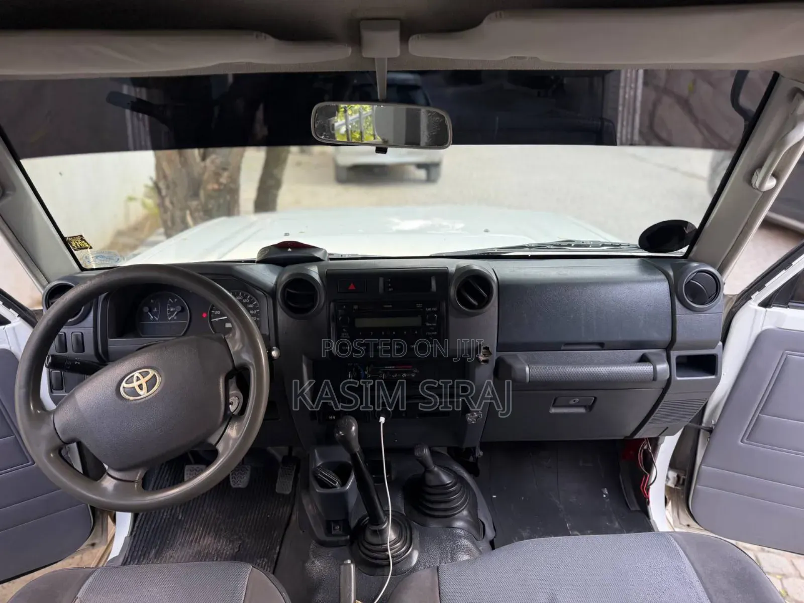 Toyota Land Cruiser 4.5 V8 TD STD 2010 White