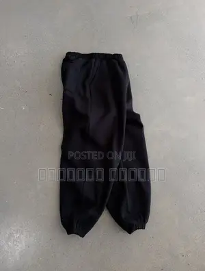 Urbanflex Premium Sweatpants – Styled for Confidence