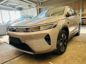 New BYD Seal DM-i 2025 Off white