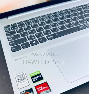 New Laptop Lenovo 16GB AMD Ryzen 7 SSD 512GB