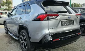 New Toyota RAV4 2024 Silver