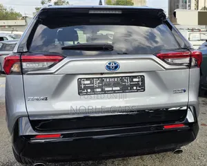 New Toyota RAV4 2024 Silver