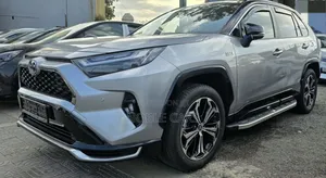 New Toyota RAV4 2024 Silver