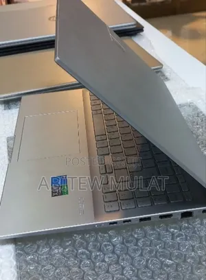 New Laptop Asus VivoBook 15 X505BA 16GB Intel Core I5 SSD 512GB