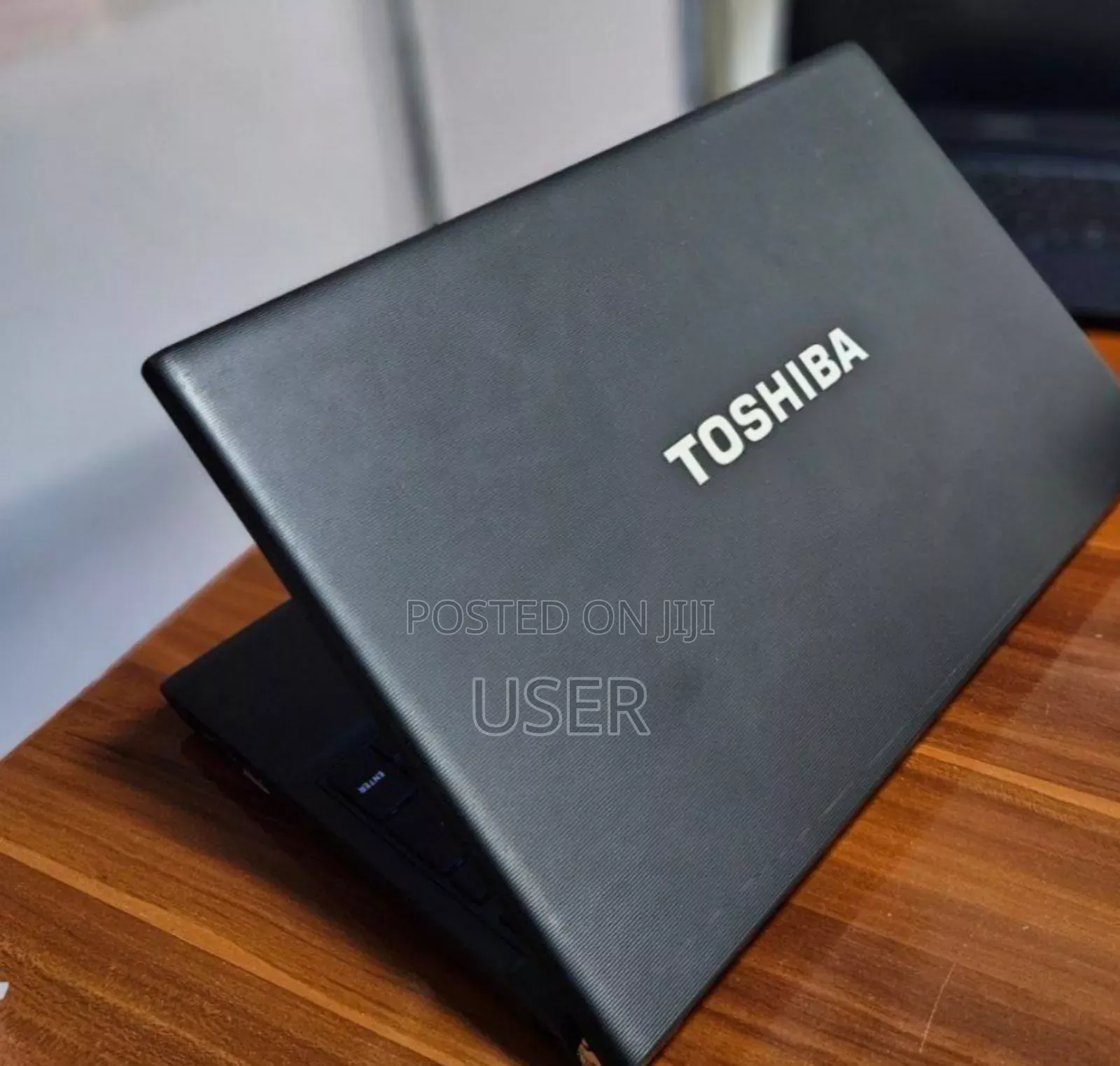 Laptop Toshiba Tecra R950 4GB Intel Core I5 SSD 320GB