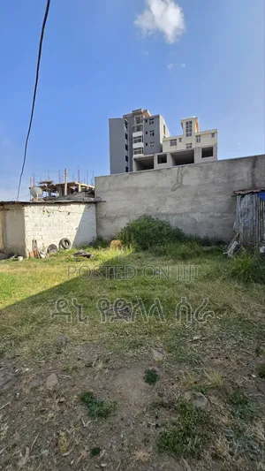 1bdrm Farm House in አዲስ አበባ, Bole for sale