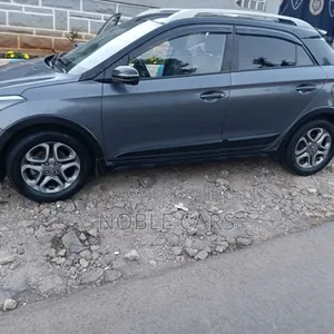 Hyundai i20 2020 Gray