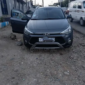 Hyundai i20 2020 Gray