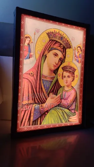 Photo - የቅዱሳን ስእላትን በላይት ቦክስ