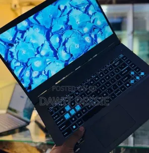 New Laptop MSI 16GB Intel Core I7 SSD 512GB