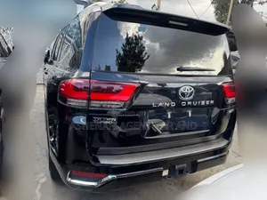Photo - New Toyota Land Cruiser 76 Series 2023 Black