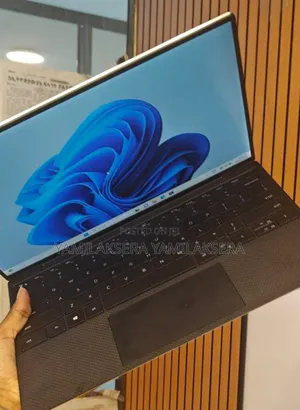 New Laptop Dell XPS 13 16GB Intel Core I7 SSD 512GB