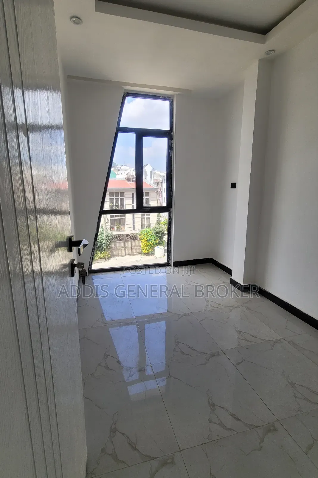 5bdrm House in Haile Garment, Nifas Silk-Lafto for sale