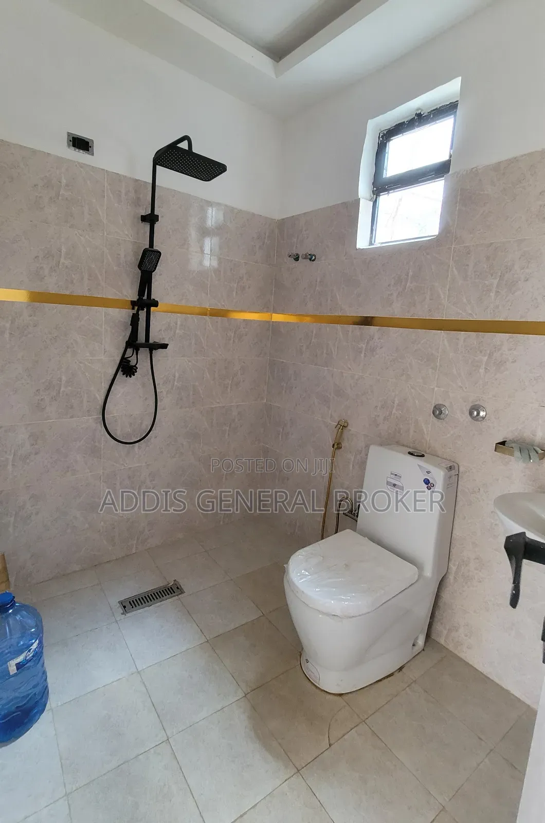 5bdrm House in Haile Garment, Nifas Silk-Lafto for sale