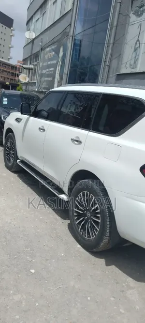 Nissan Patrol 2016 White