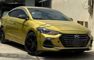 Hyundai Avante 2017 Gold
