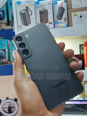 New Samsung Galaxy S22 5G 128 GB Black