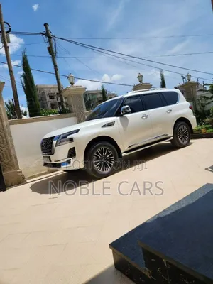 Photo - Nissan Patrol 2016 White