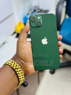 Photo - Apple iPhone 13 128 GB Green