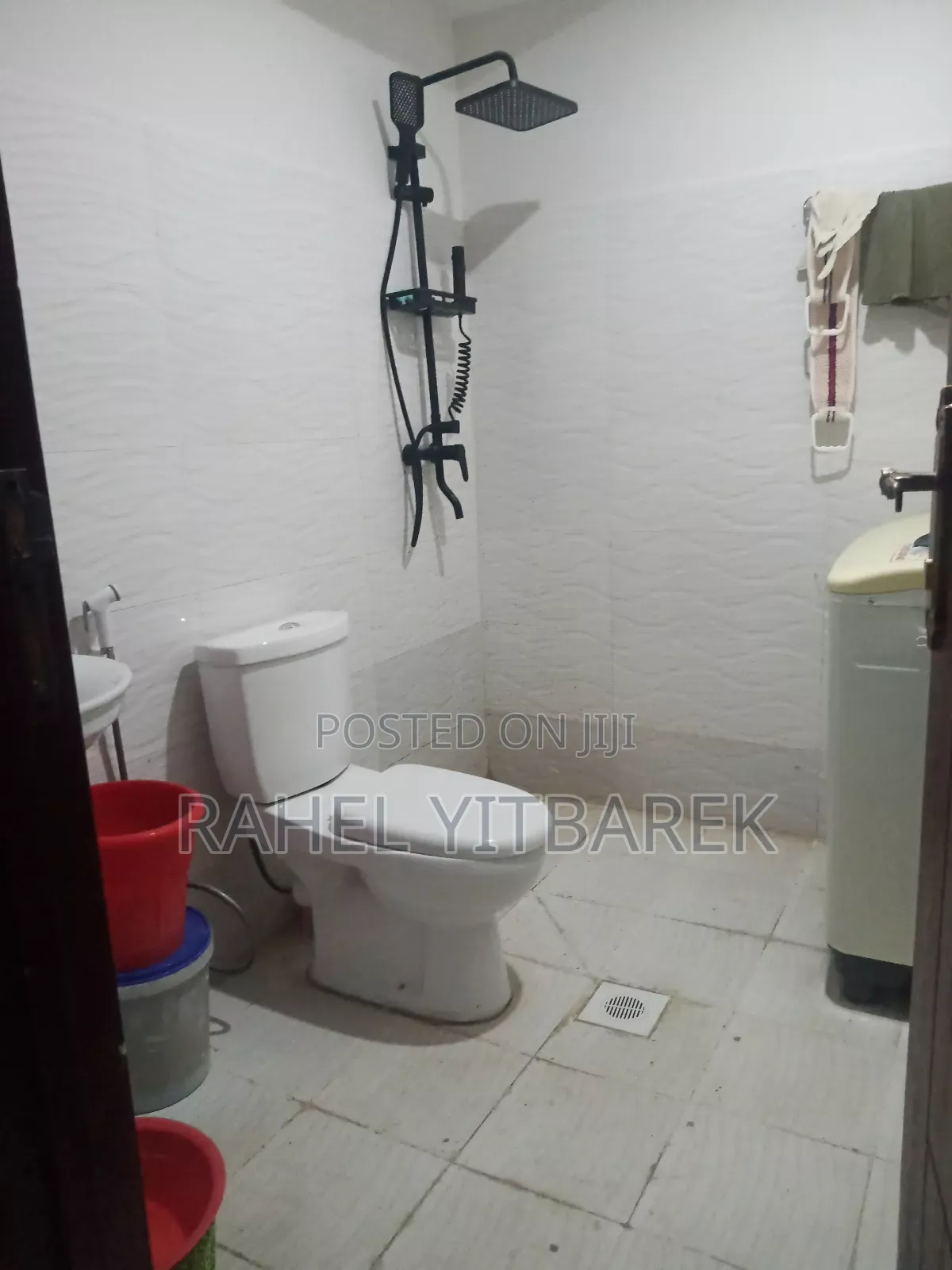 3bdrm House in Gullele for sale