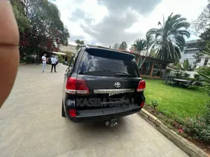 Toyota Land Cruiser 4.5 V8 GX-R 2013 Black