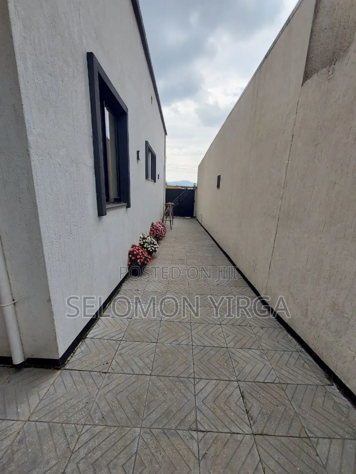 3bdrm Villa in ሸገር ሲቲ, Oromia-Finfinne for sale