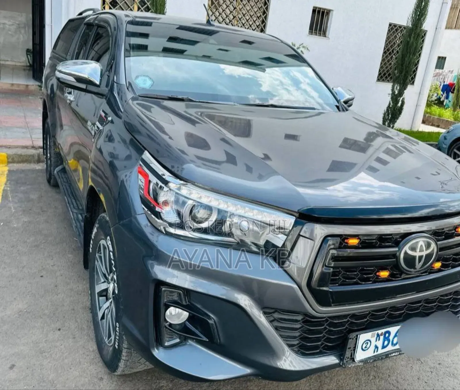 Toyota Hilux 2020 Gray