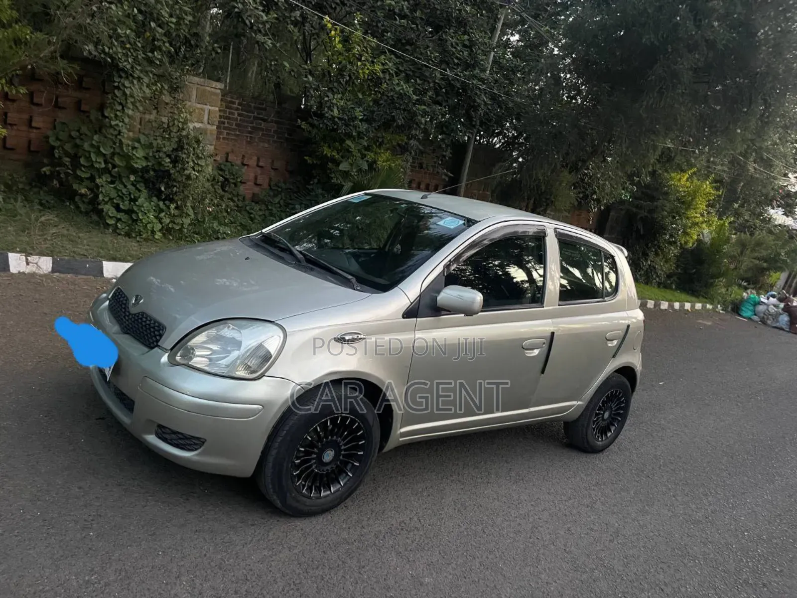 Toyota Vitz 2003 Silver