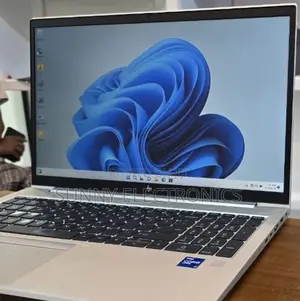 New Laptop HP EliteBook 850 G8 16GB Intel Core I7 SSD 512GB