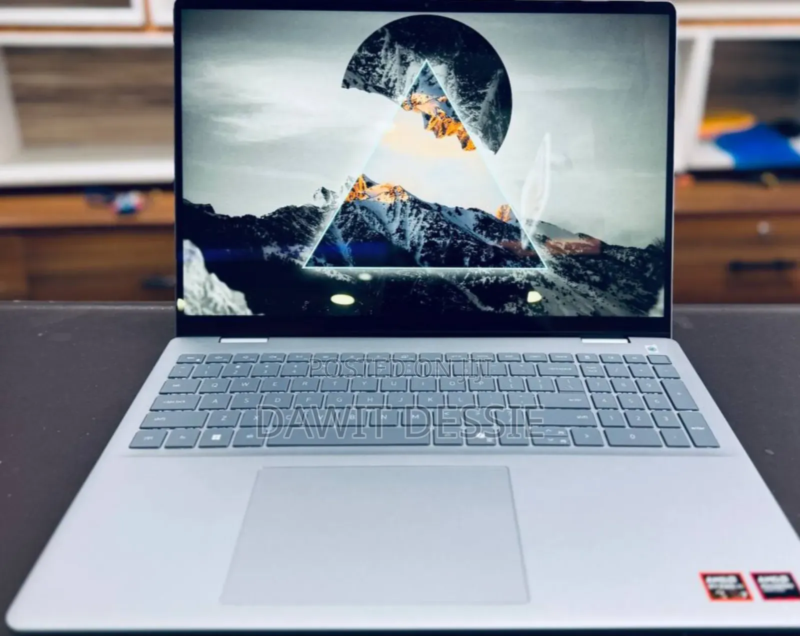 New Laptop Dell 32GB AMD Ryzen 7 SSD 1T