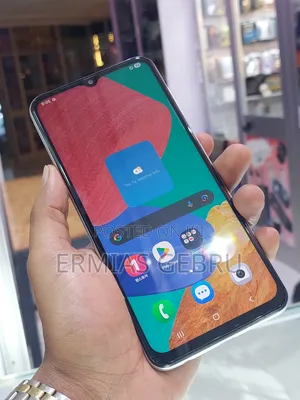 Photo - New Samsung Galaxy M33 5G 128 GB Blue