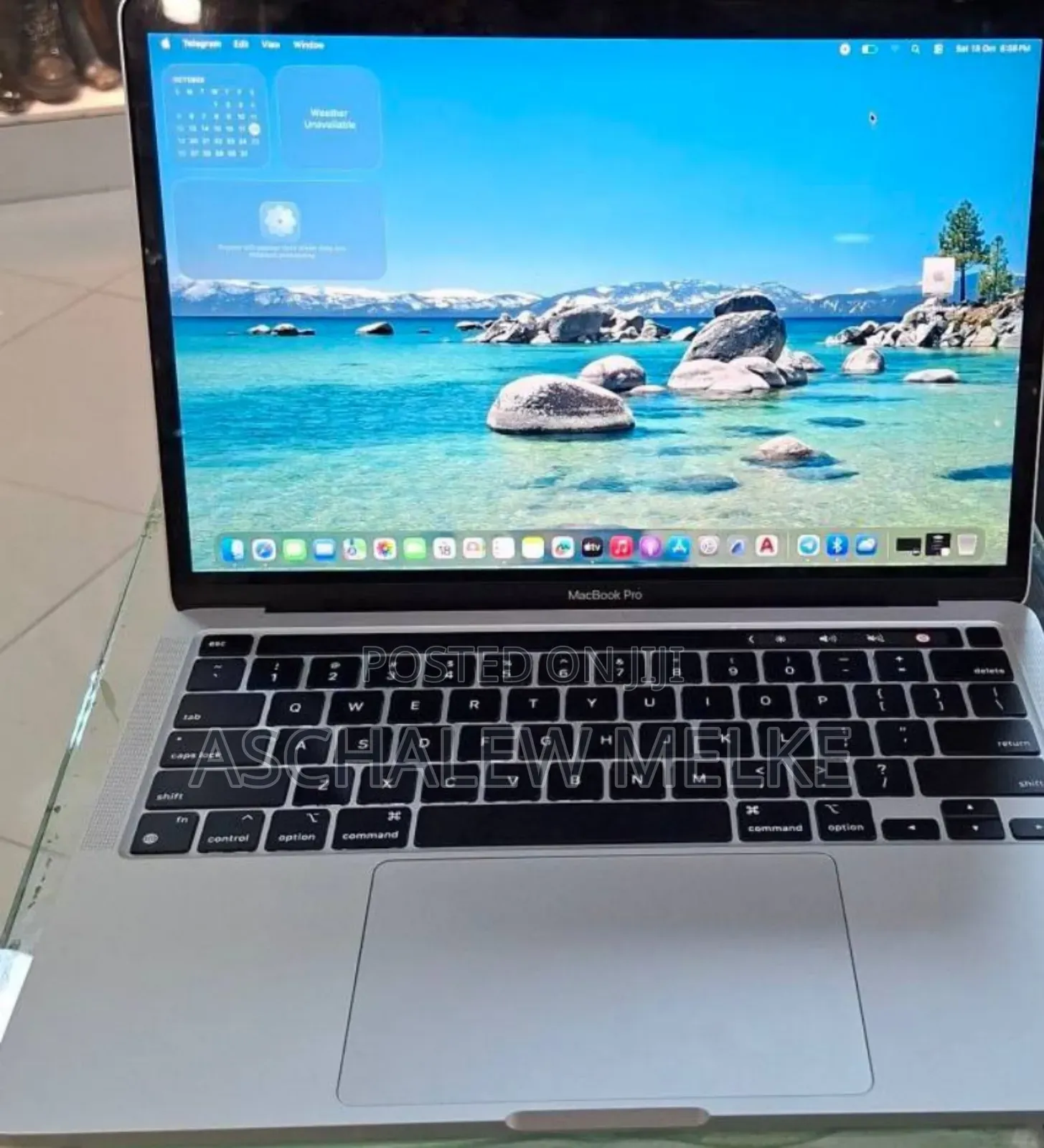 New Laptop Apple MacBook Pro 2022 M2 8GB Apple M2 SSD 512GB