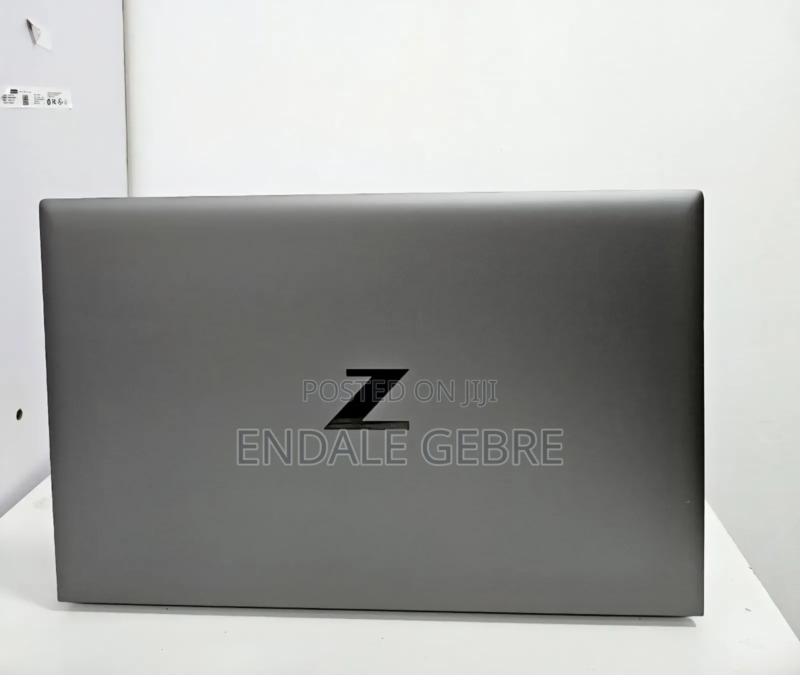 New Laptop HP ZBook Firefly G8 16GB Intel Core I7 SSD 1T