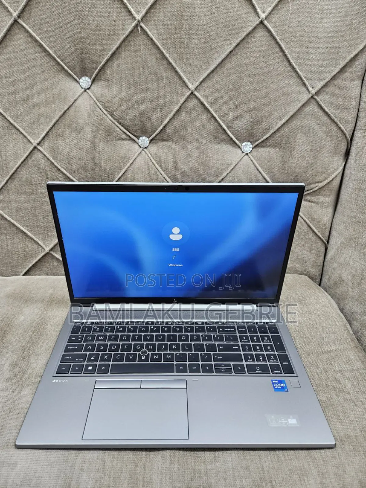 New Laptop HP ZBook Firefly G8 16GB Intel Core I7 SSD 1T