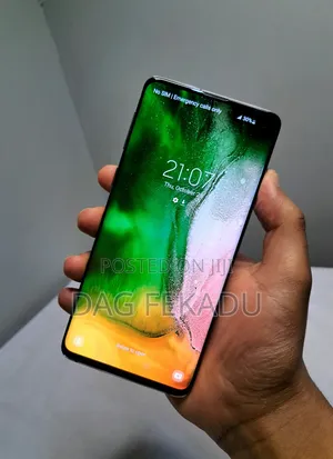 New Samsung Galaxy S10 128 GB Black