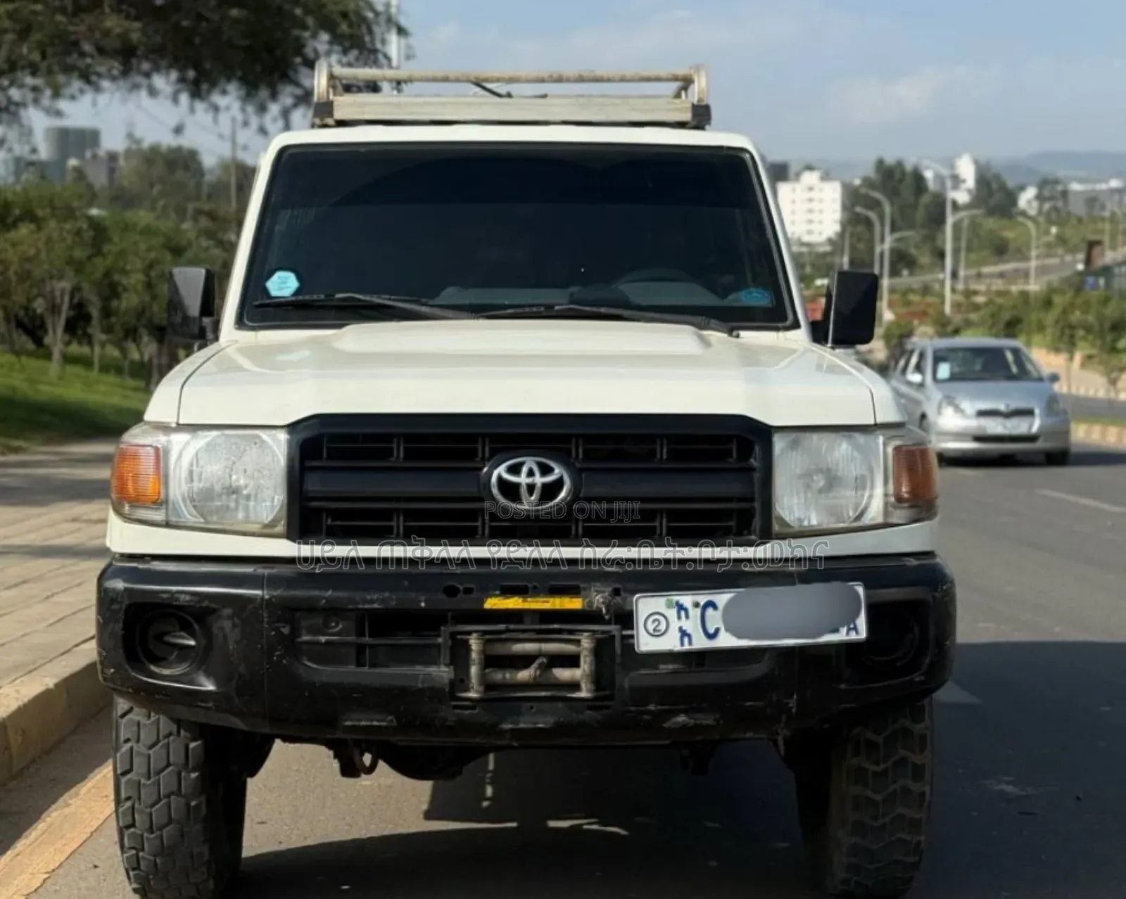 Toyota Land Cruiser 2010 Ivory