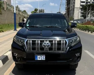 Photo - Toyota Land Cruiser Prado 2020 Matt Black
