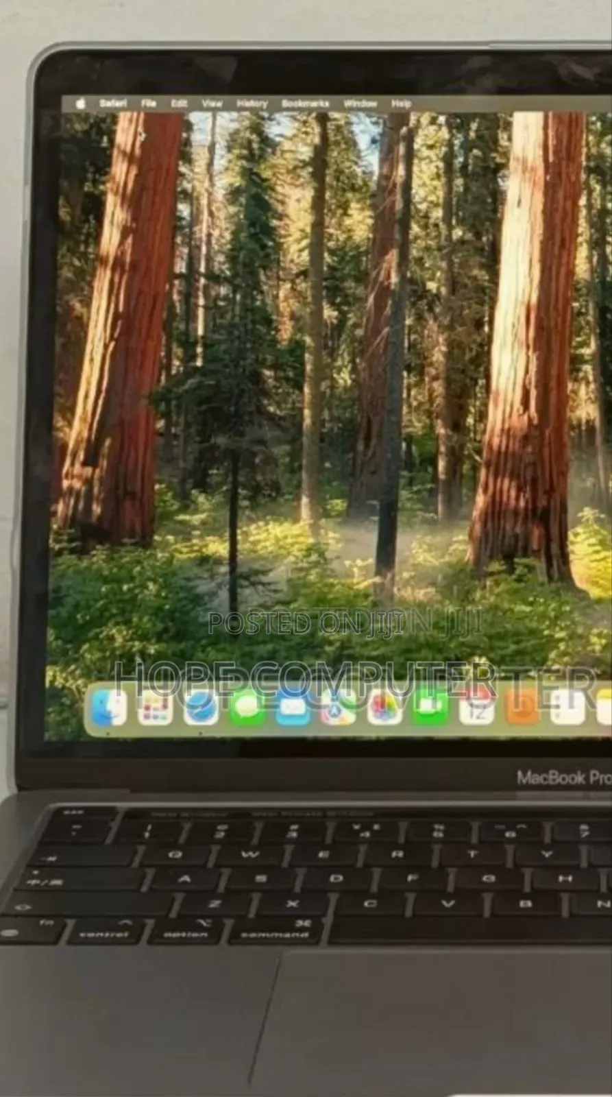 New Laptop Apple MacBook Pro 2020 M1 8GB Apple M1 SSD 256GB