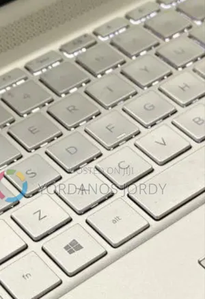 New Laptop HP Envy X360 8GB Intel Core I5 SSD 512GB