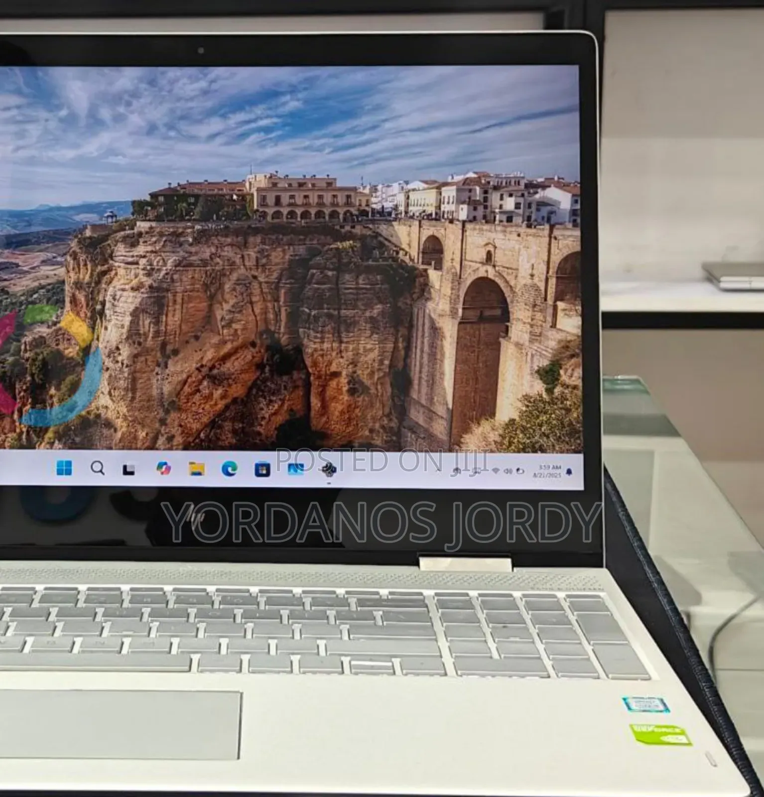 New Laptop HP Envy X360 8GB Intel Core I5 SSD 512GB