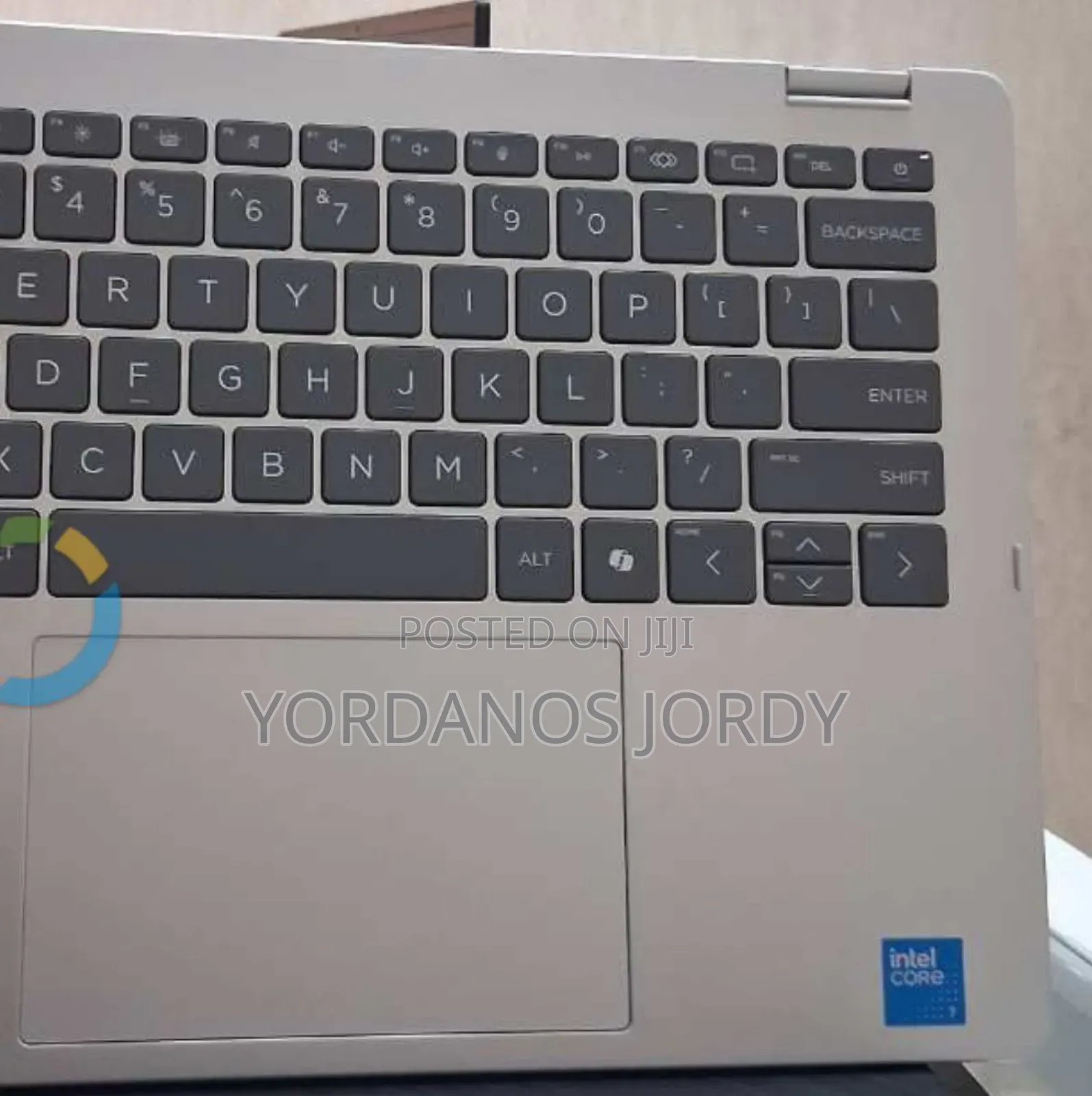 New Laptop HP OmniBook 5 Flip 16GB Intel Core I7 SSD 512GB