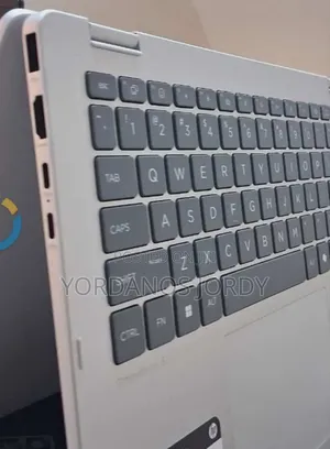 New Laptop HP OmniBook 5 Flip 16GB Intel Core I7 SSD 512GB