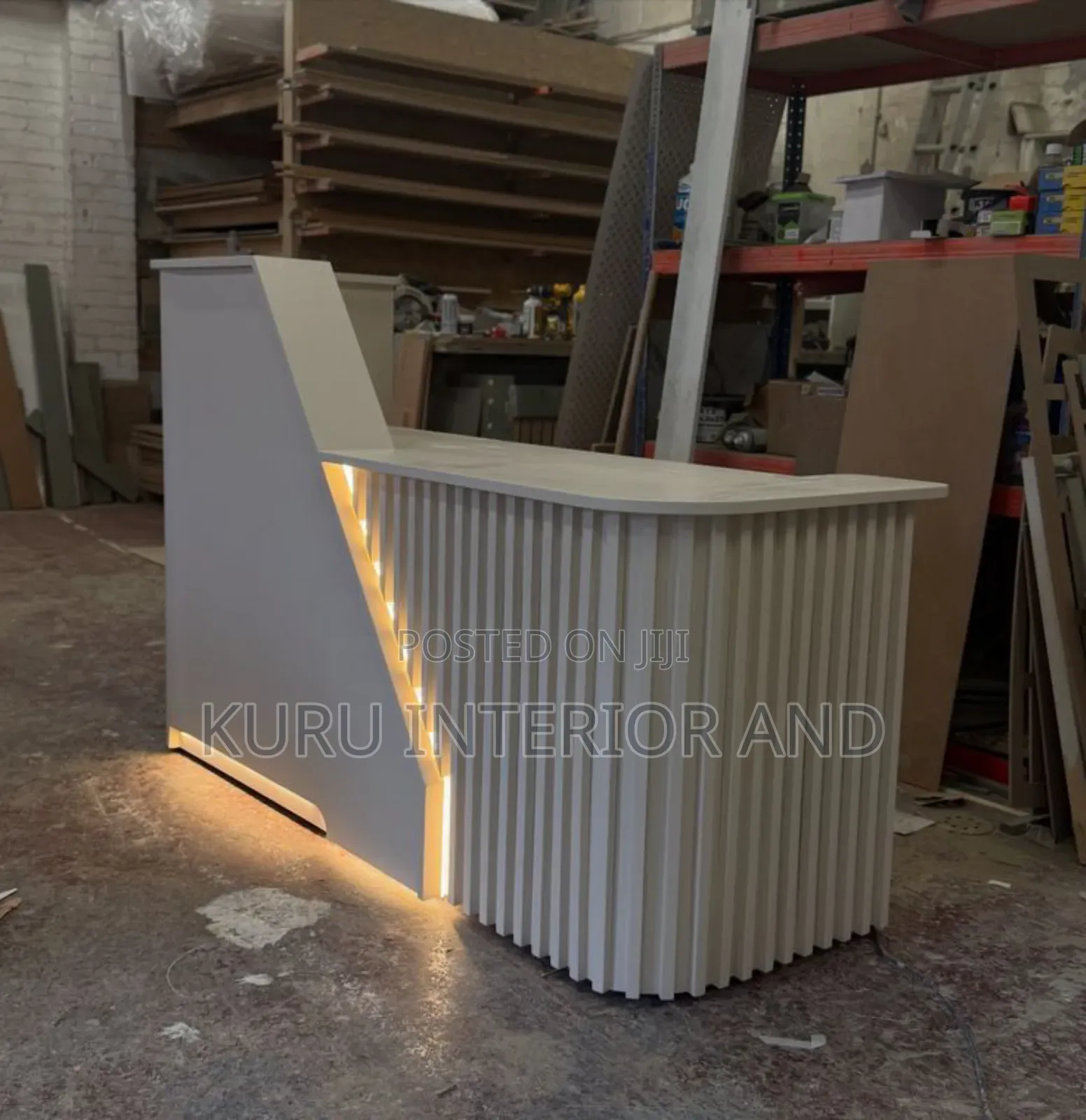 Modern Reception Tabel 150 Cm Width 120 Cm Height X 50 Cm Debth