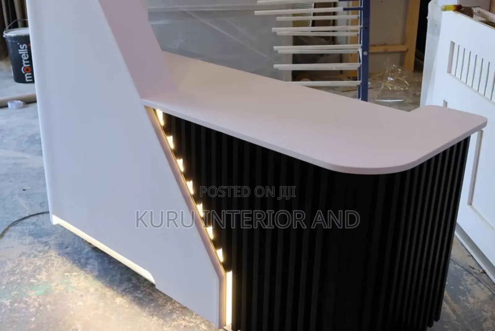 Modern Reception Tabel 150 Cm Width 120 Cm Height X 50 Cm Debth