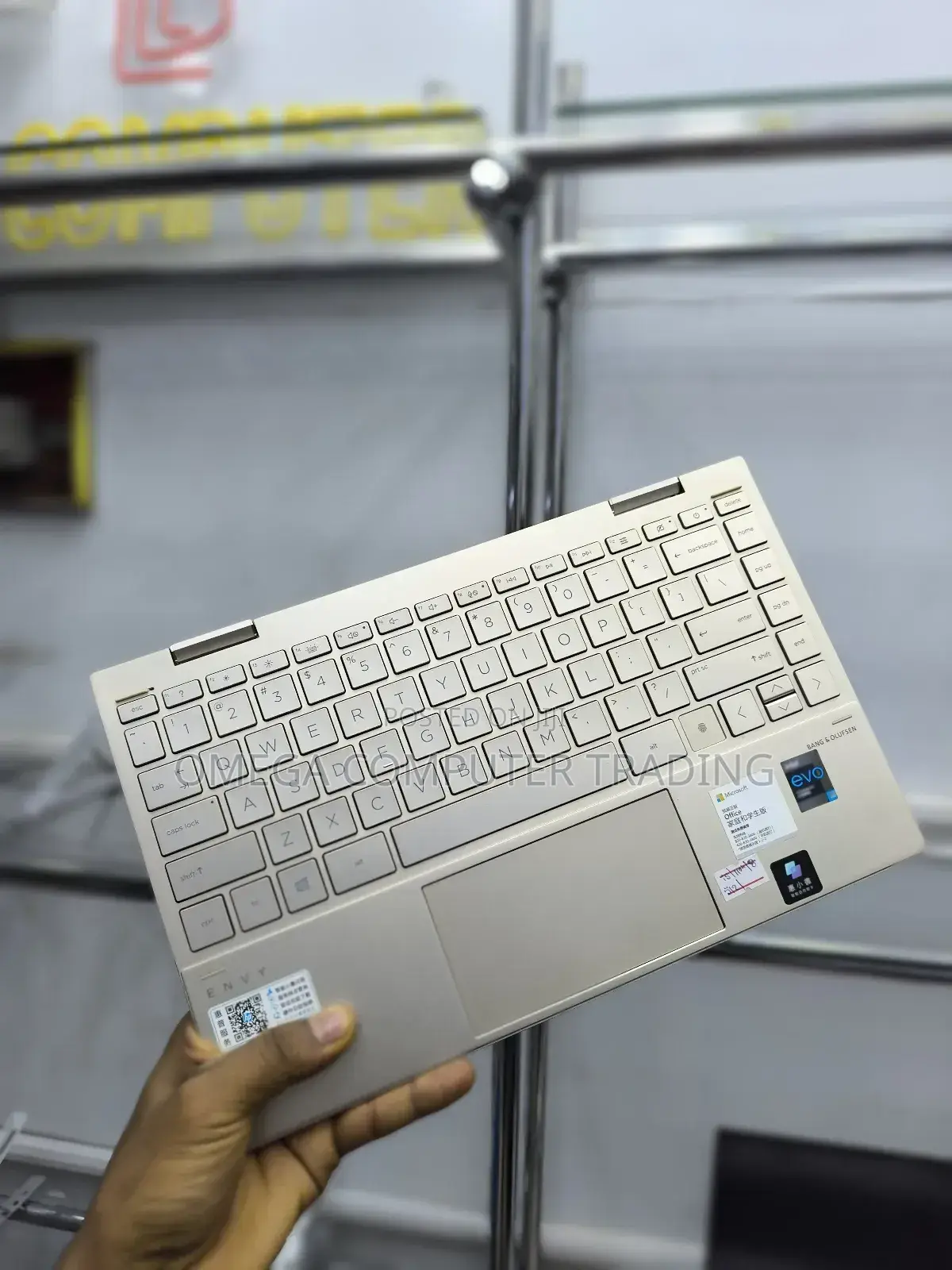 New Laptop HP Envy x360 8GB Intel Core i5 SSD 256GB