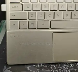 New Laptop HP Envy X360 8GB Intel Core i5 SSD 1T